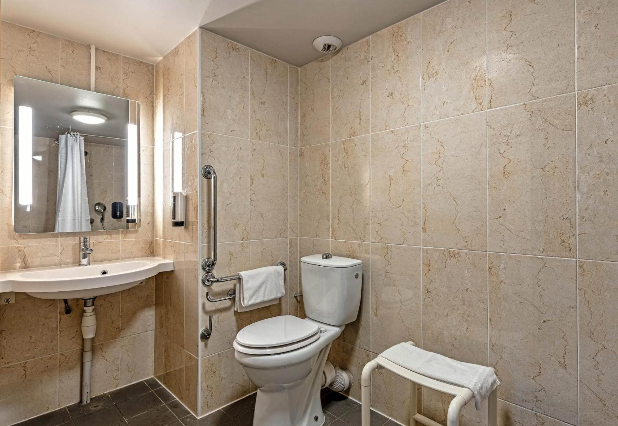 B&B Hotel Quimper Nord Douarnenez Εξωτερικό φωτογραφία